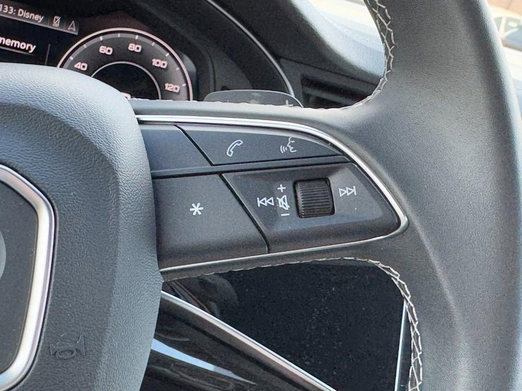 2025 Audi Q7 Premium