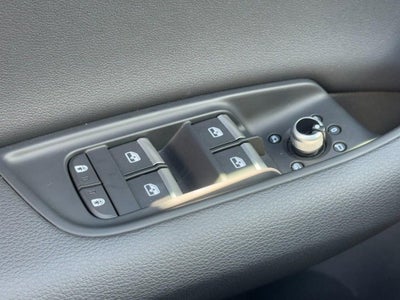 2025 Audi Q7 Premium