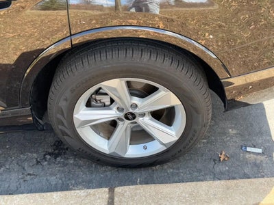 2025 Audi Q7 Premium