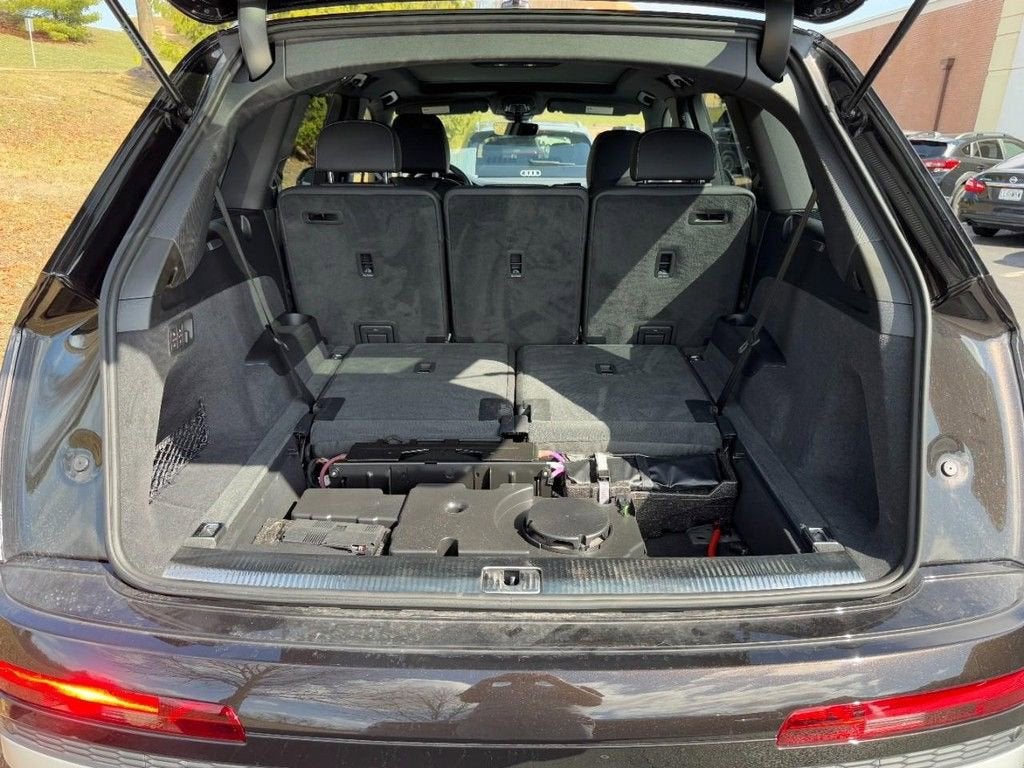 2025 Audi Q7 Premium