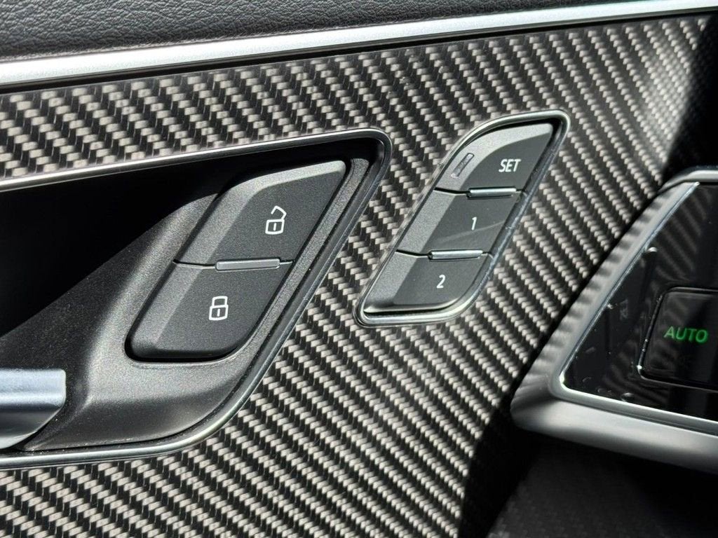 2024 Audi SQ8 Premium Plus