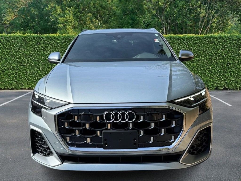 2024 Audi SQ8 Premium Plus