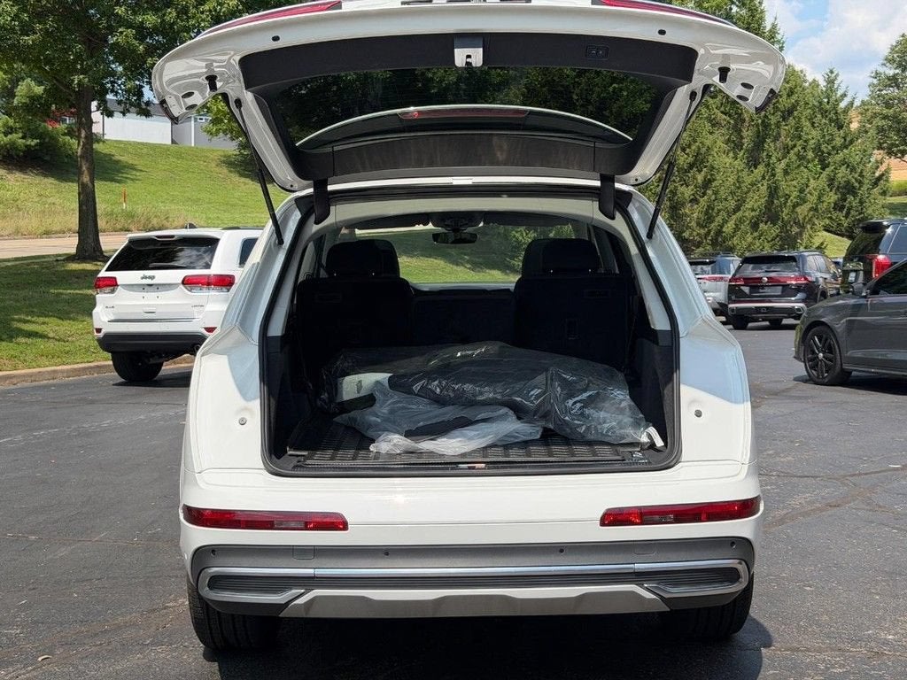 2022 Audi Q7 Premium