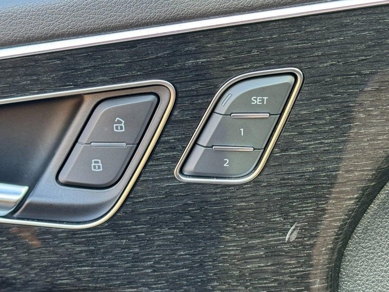 2019 Audi Q8 Premium Plus