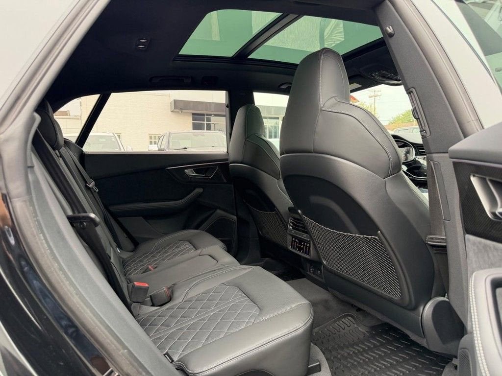 2023 Audi SQ8 Prestige