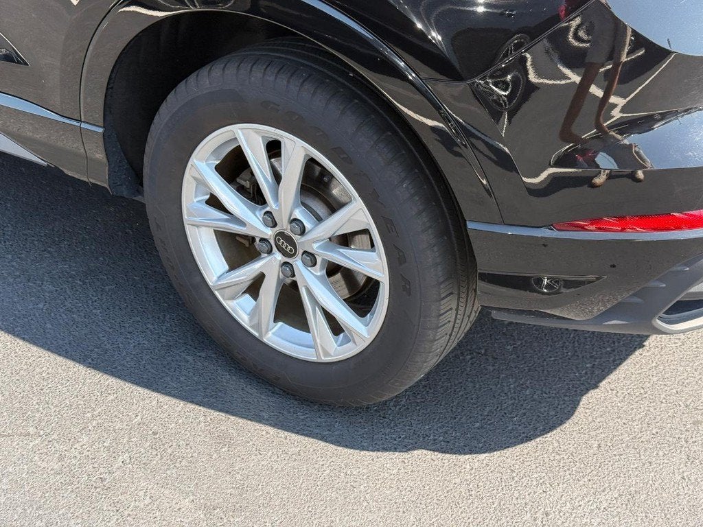 2025 Audi Q3 S line Premium