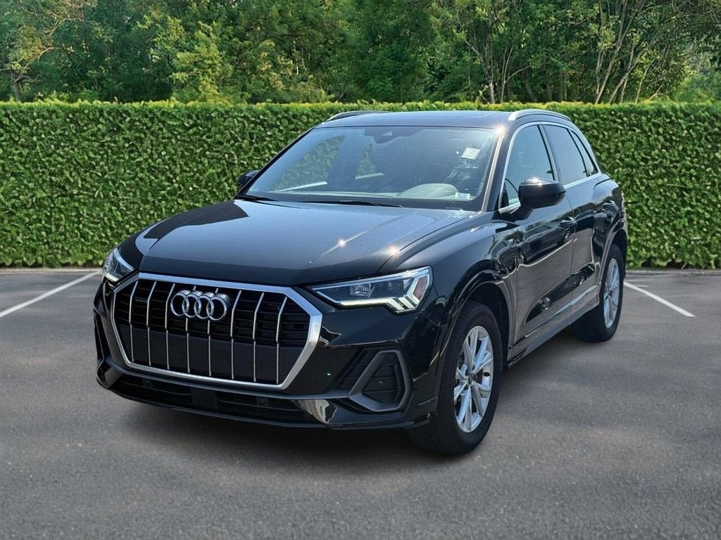 2025 Audi Q3 S line Premium