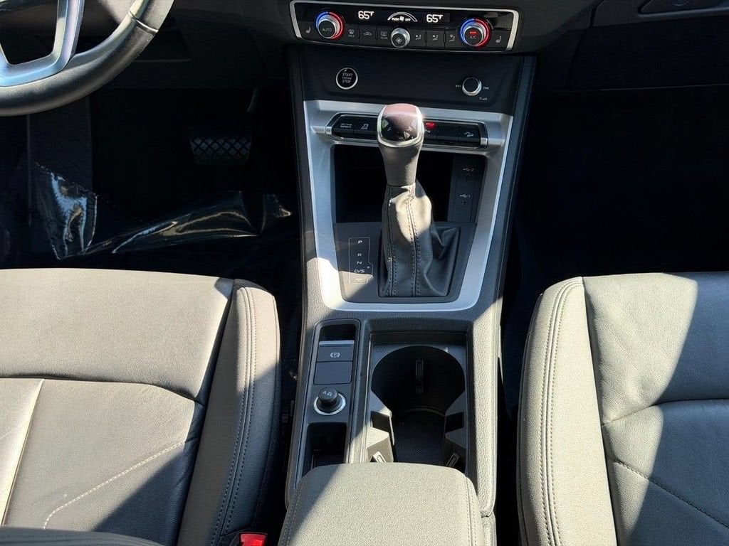 2023 Audi Q3 S line Premium