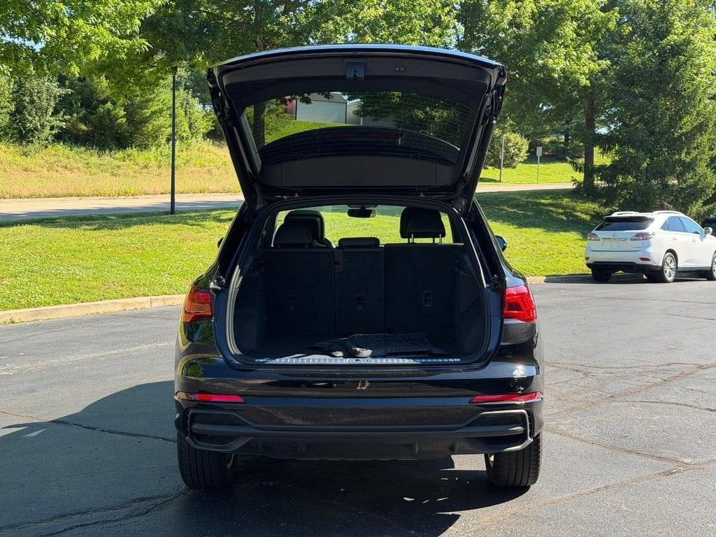 2023 Audi Q3 S line Premium