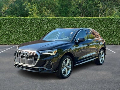 2023 Audi Q3 S line Premium