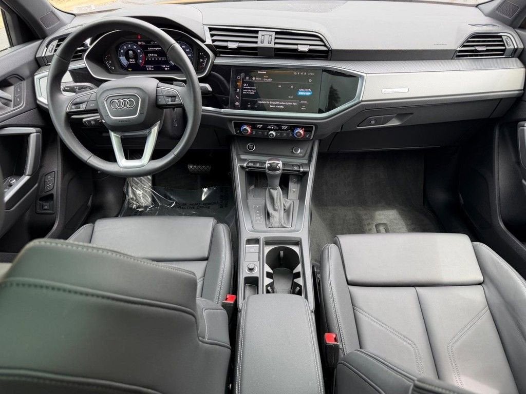 2025 Audi Q3 S line Premium