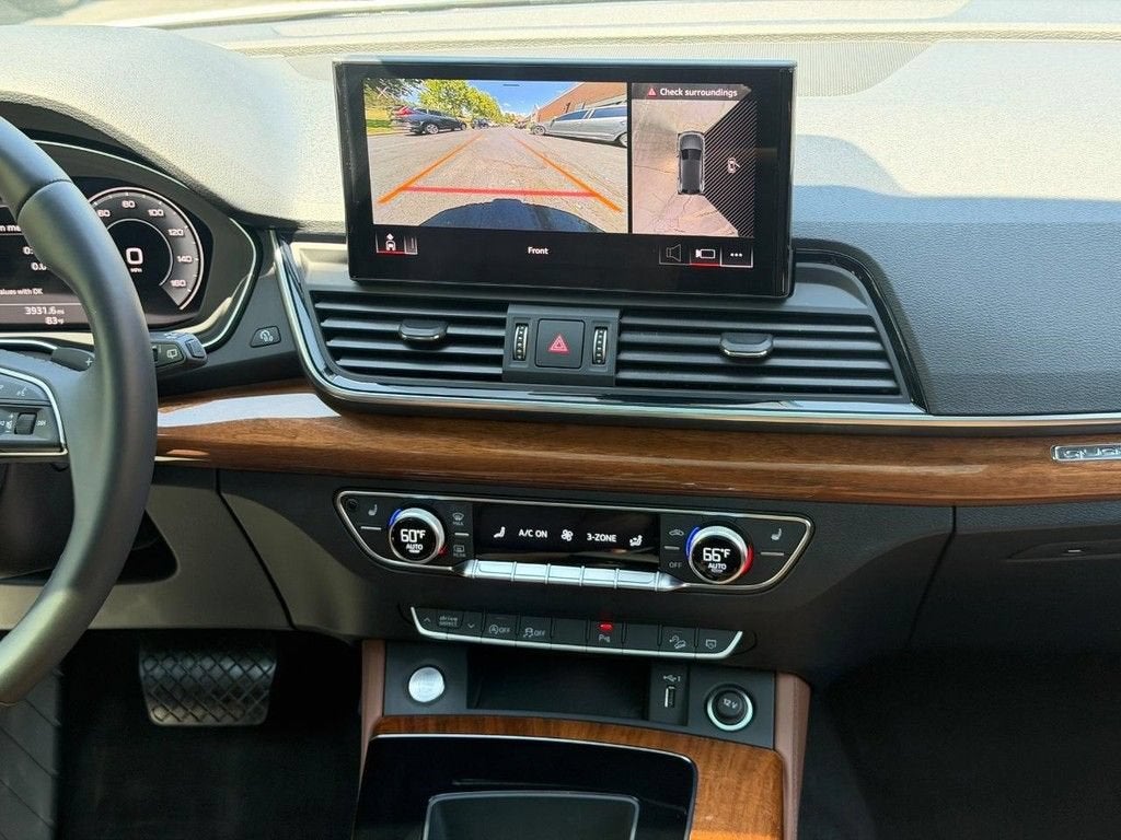 2023 Audi Q5 S line Premium Plus