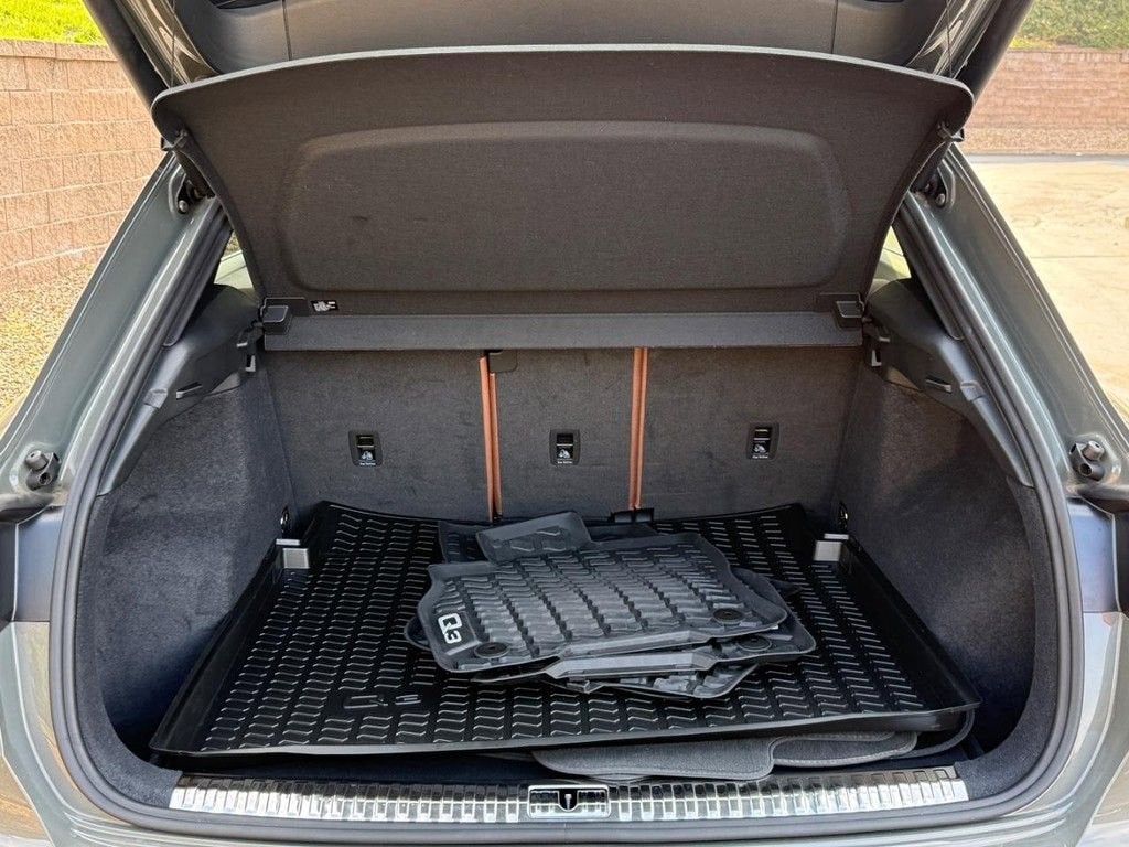 2024 Audi Q3 S line Premium Plus