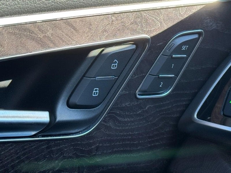 2020 Audi Q8 Premium Plus