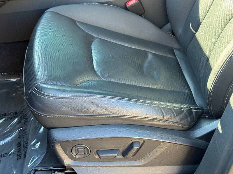 2020 Audi Q8 Premium Plus