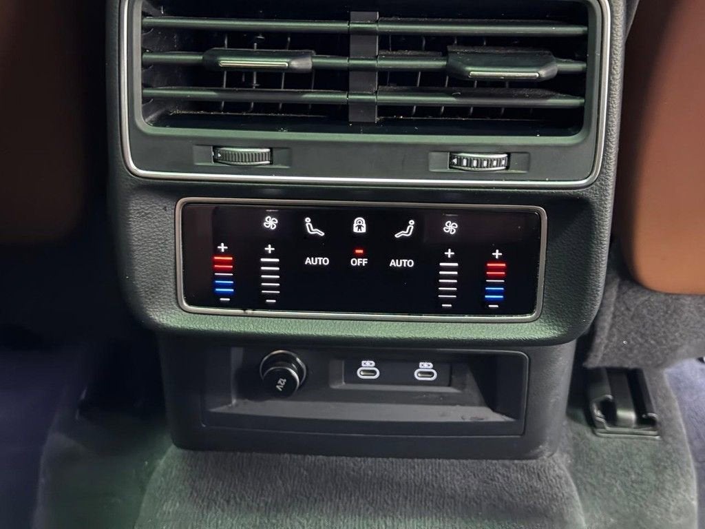 2022 Audi Q8 Premium Plus