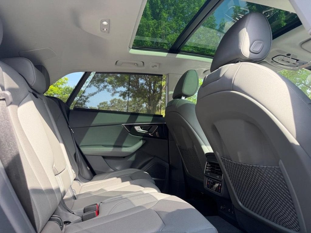 2025 Audi Q8 Premium Plus