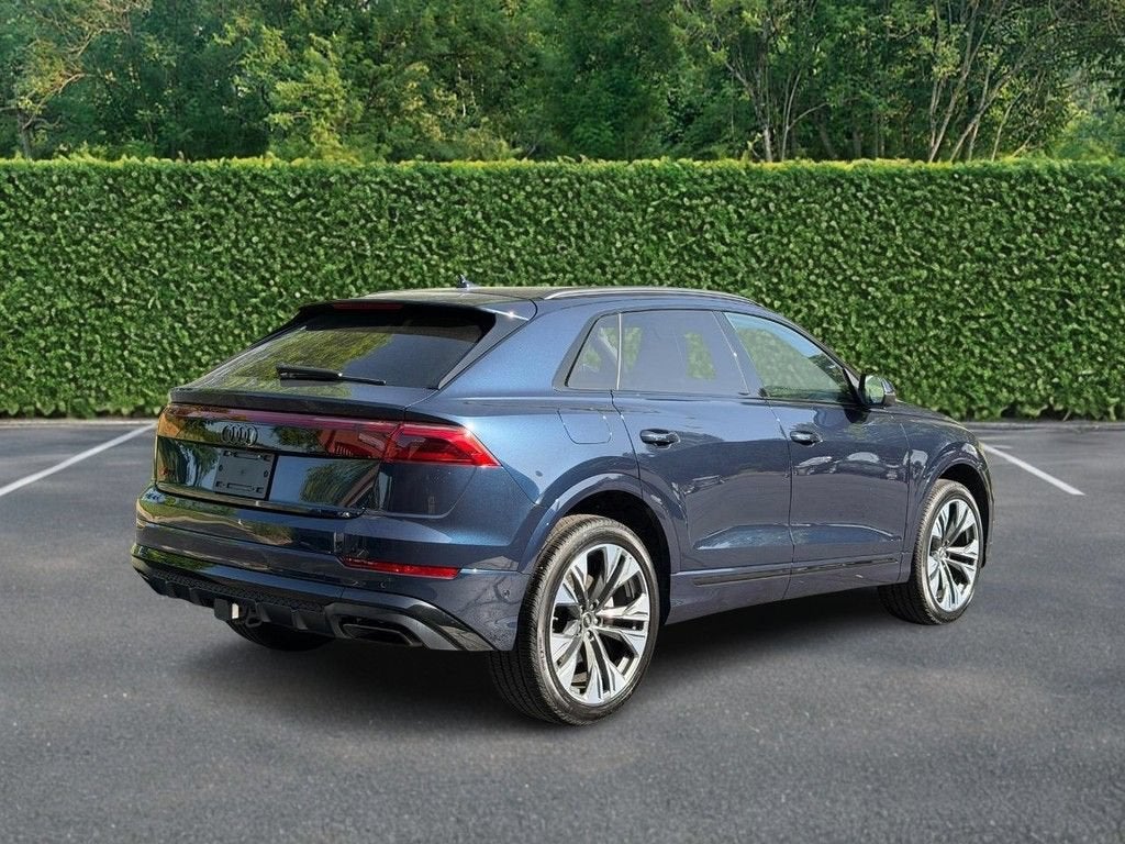 2025 Audi Q8 Premium Plus