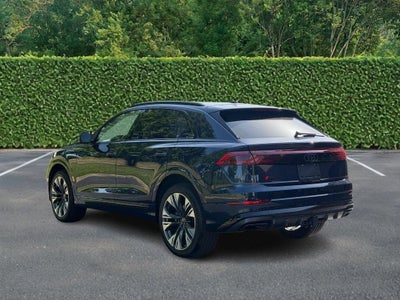 2025 Audi Q8 Premium Plus