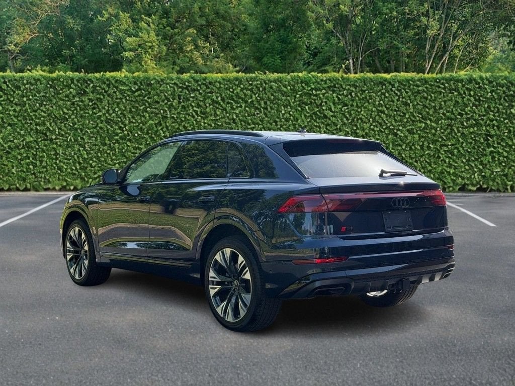2025 Audi Q8 Premium Plus