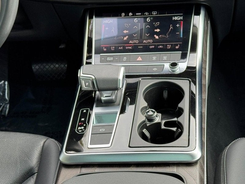 2023 Audi Q8 Premium Plus