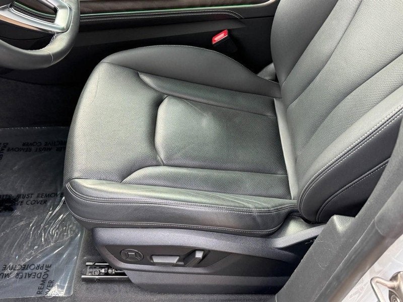 2023 Audi Q8 Premium Plus