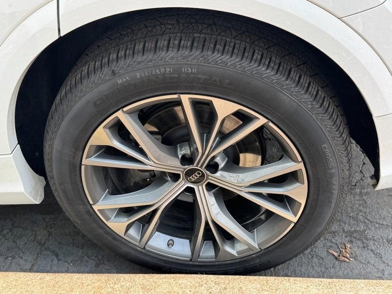 2023 Audi Q8 Premium Plus