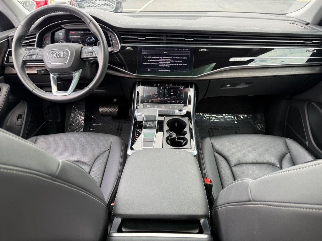 2023 Audi Q8 Premium Plus
