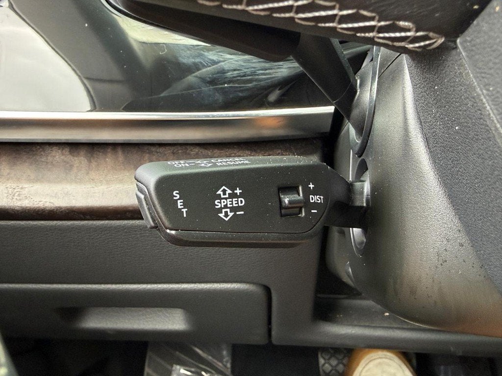 2023 Audi Q8 Premium Plus