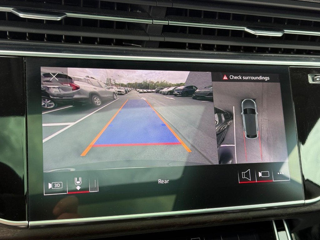 2023 Audi Q8 Premium Plus