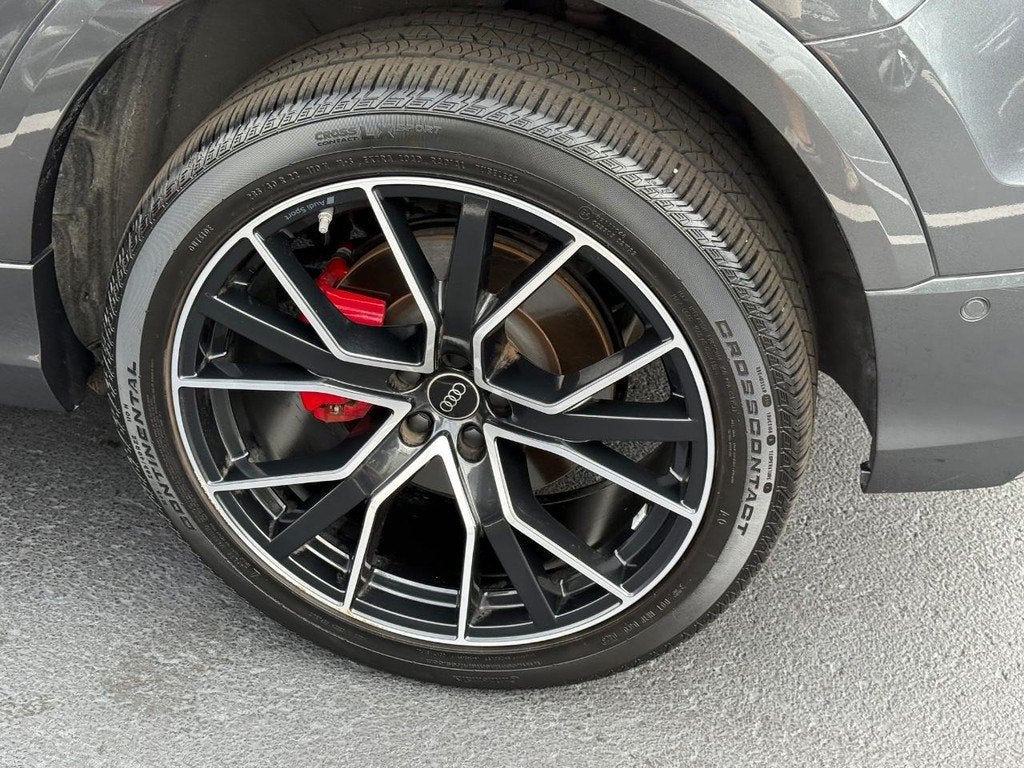 2023 Audi Q8 Premium Plus