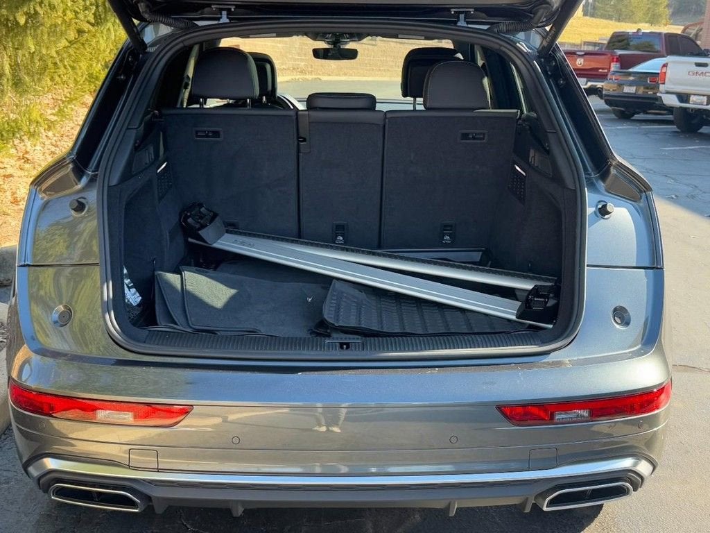 2022 Audi Q5 S line Premium