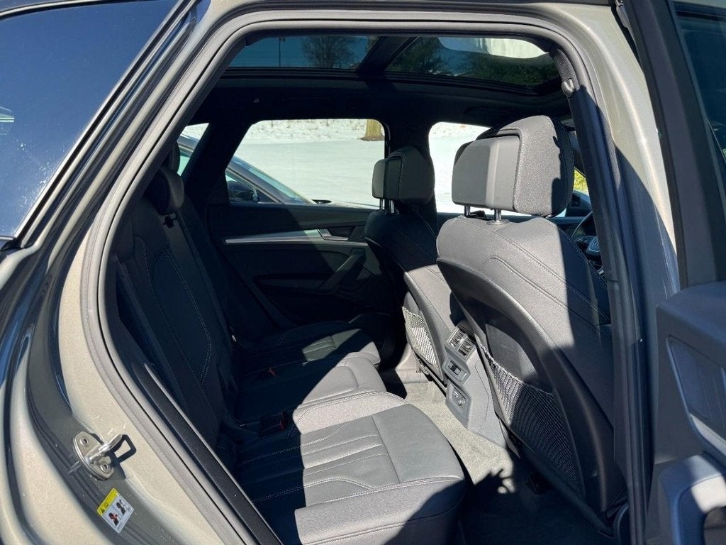 2025 Audi Q5 S line Premium