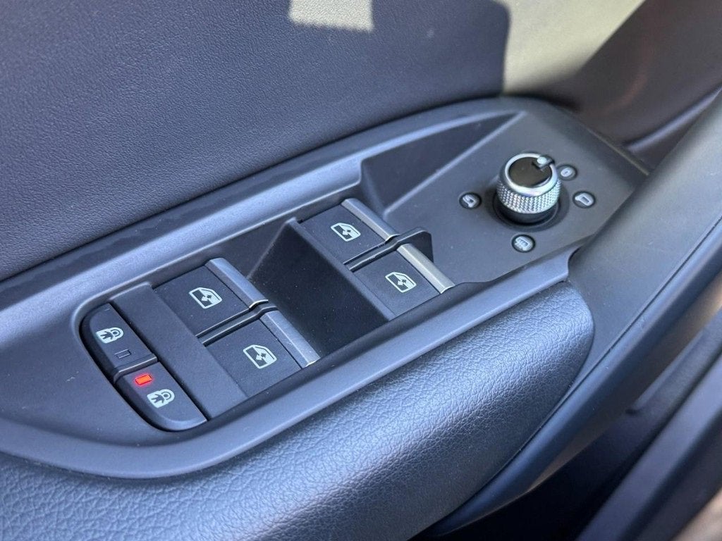 2025 Audi Q5 S line Premium