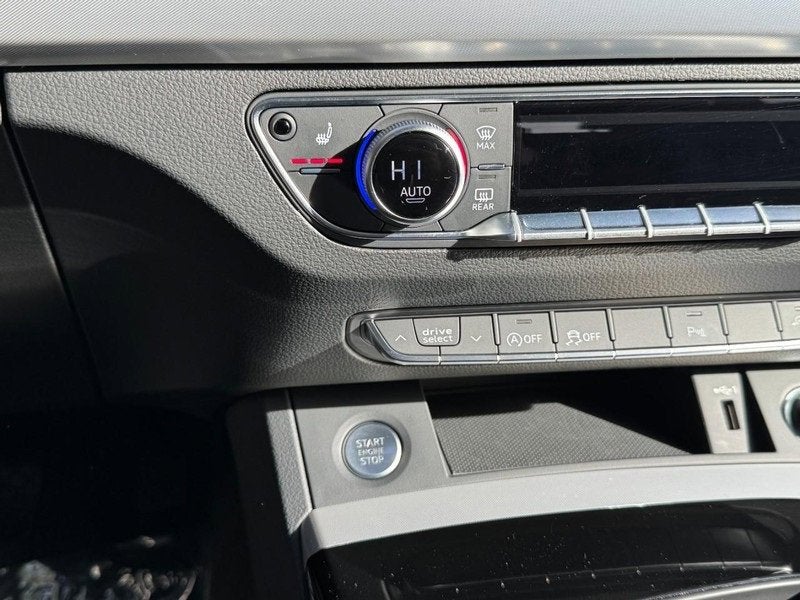 2025 Audi Q5 S line Premium