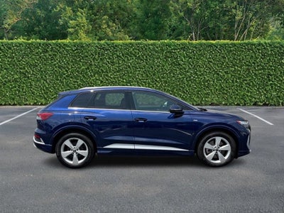2025 Audi Q4 e-tron Premium