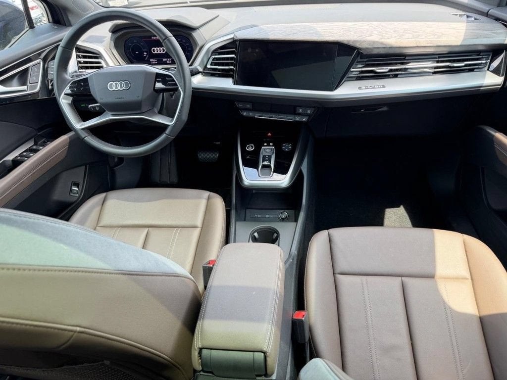 2025 Audi Q4 e-tron Premium
