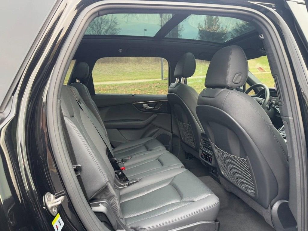 2023 Audi Q7 Premium Plus