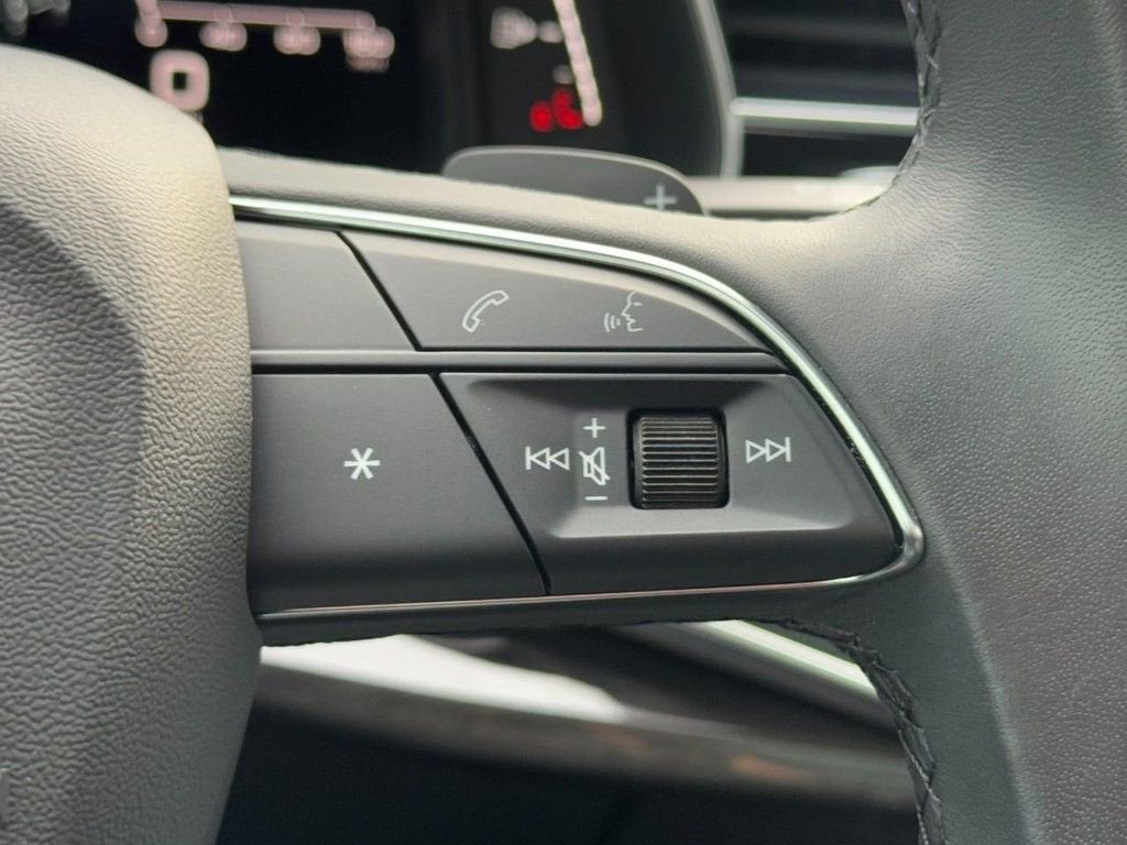 2023 Audi Q7 Premium Plus