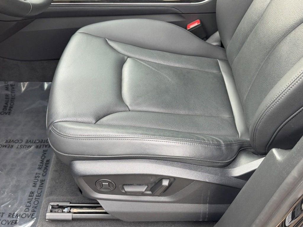 2023 Audi Q7 Premium Plus