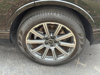 2023 Audi Q7 Premium Plus