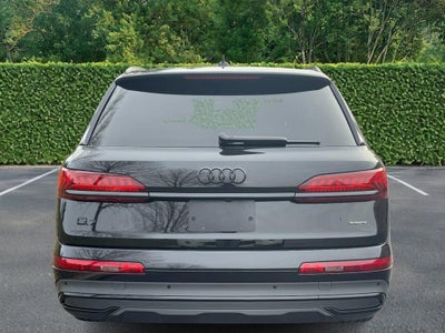 2023 Audi Q7 Premium Plus