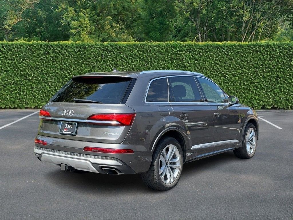 2025 Audi Q7 Premium Plus