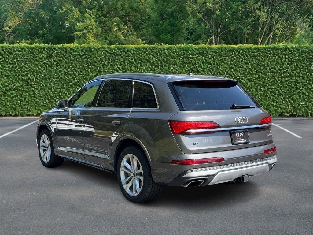 2025 Audi Q7 Premium Plus