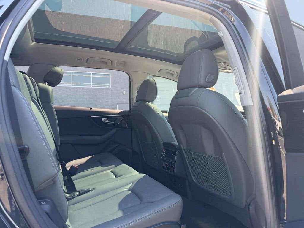 2025 Audi Q7 Premium Plus