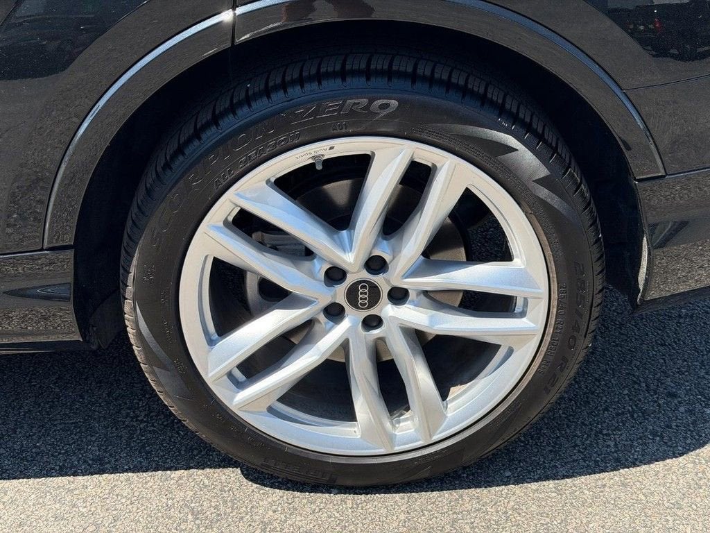 2025 Audi Q7 Premium Plus