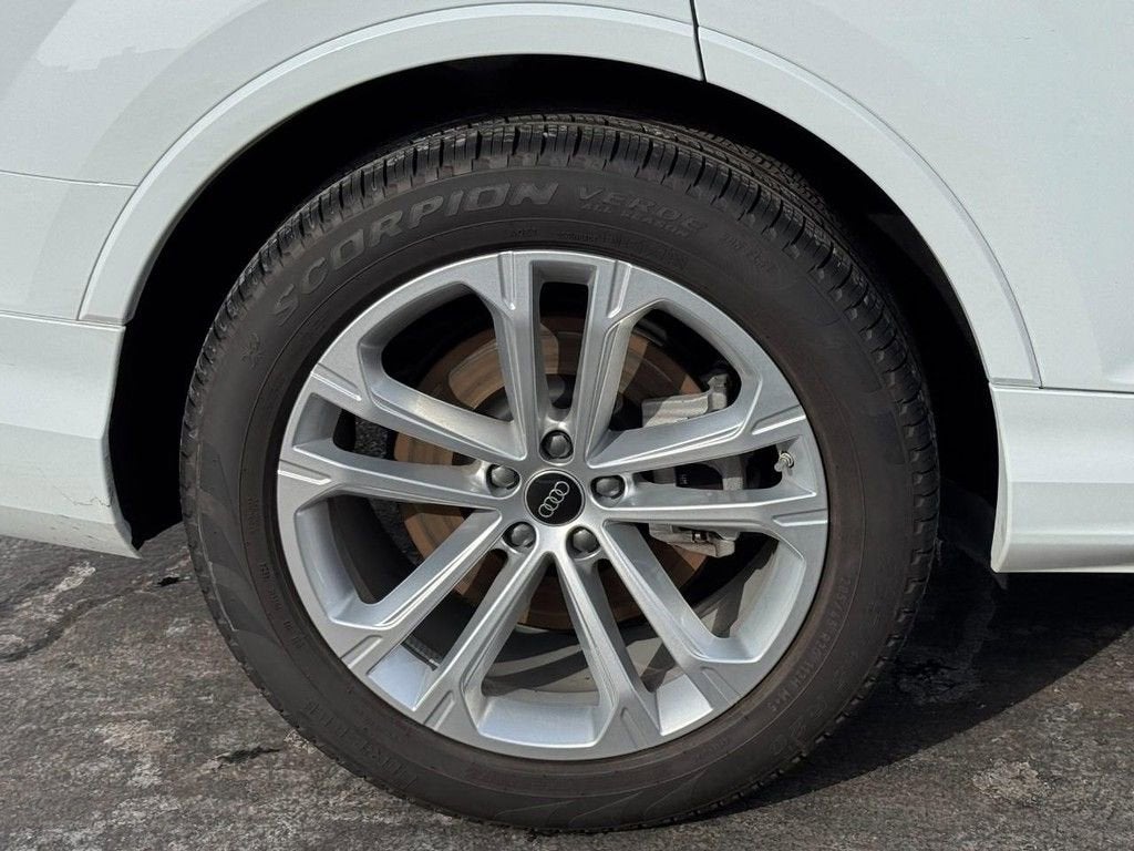 2025 Audi Q7 Premium Plus