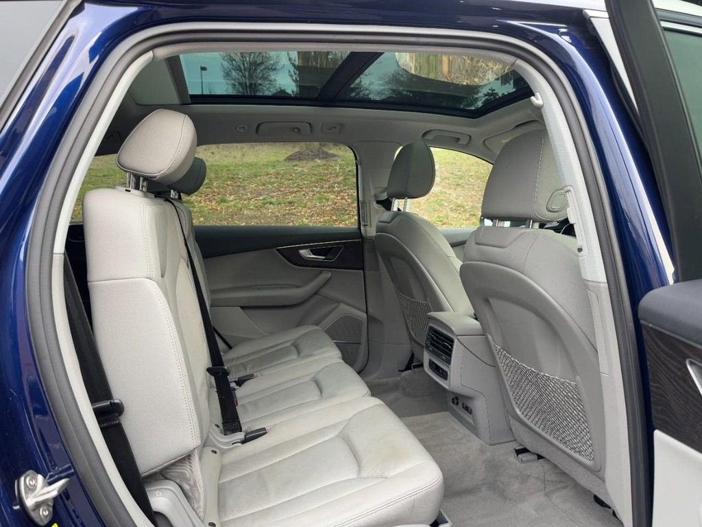 2021 Audi Q7 Premium Plus