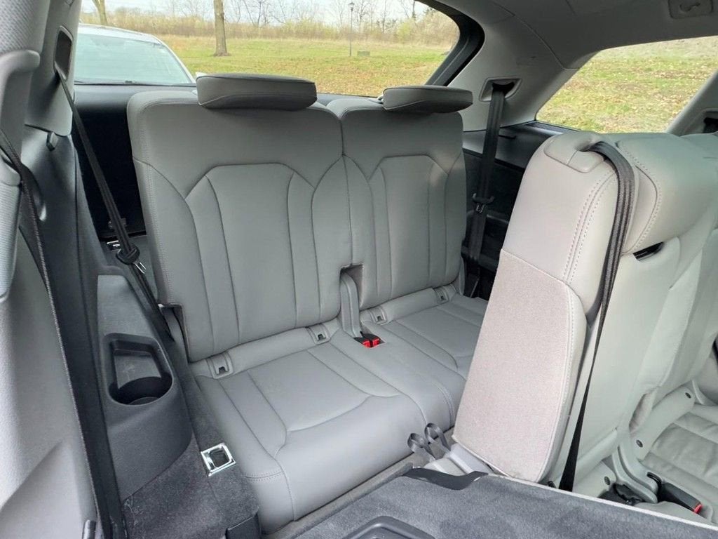 2021 Audi Q7 Premium Plus