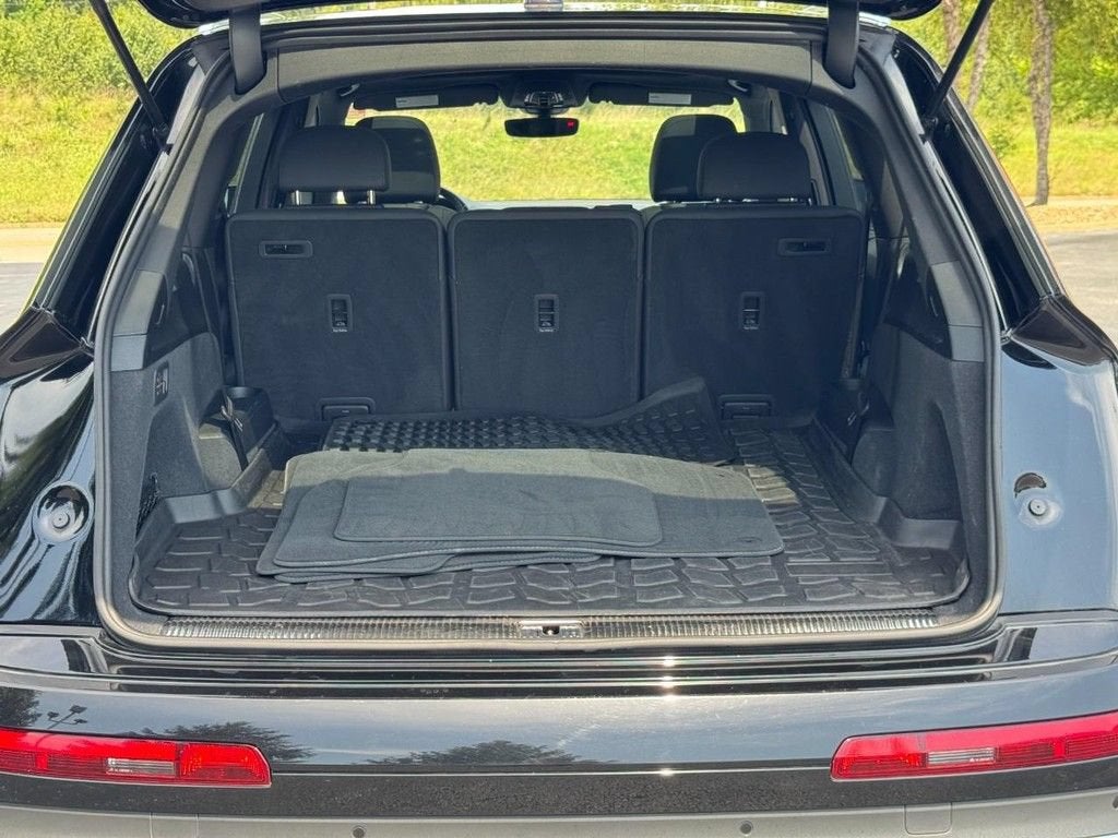 2021 Audi Q7 Premium Plus
